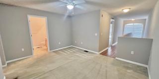 Updated 3BD/2.5BTH Townhome with Exspansive Deck & Attached Garage! Gallery 16