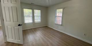 1021 Woodstock Avenue Gallery 18