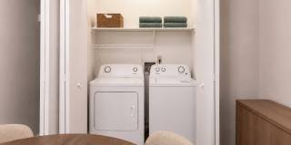 Creekside Square Apartments Gallery 22