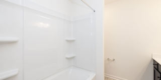 BEAUTIFUL Paired Home 3 br 2.5 ba with 2 car garage minutes from I-77 and I-40 - AUGUST MOVE IN Gallery 27