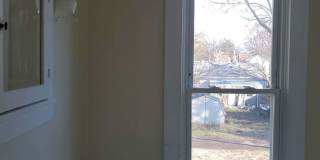 Great 3 bed 1.5 Bath close to University of Dayton, MIami Valley Hospital and greater Dayton. Gallery 8