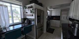 2040 NE 183rd St NORTH MIAMI BEACH, FL 33179 Gallery 29