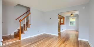 7114 GREENWOOD Avenue Gallery 3