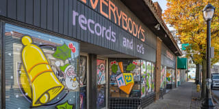 Cincinnati Premier Living Gallery 34