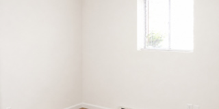 Bright & Spacious 2-Bedroom Residence Across from Berkeley Park Gallery 12