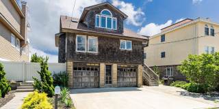 146 Sunset Lane Gallery 1