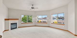 Chic One-Bedroom Condo in Bethany! Gallery 1