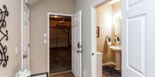 Fully Furnished Downtown 2 Bed, 4 Bath Executive Townhouse Gallery 46