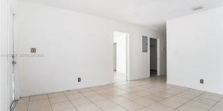 415 N 60th Way Gallery 2