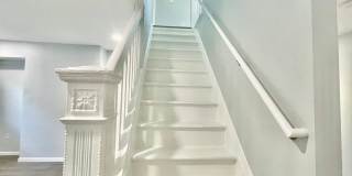 STUDENT HOUSING OPPORTUNITY - Bright and Updated 2 Bedroom 1.5 Bath House in Oakland Gallery 11