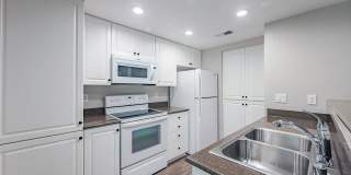 Sycamore Canyon Apartments Gallery 25