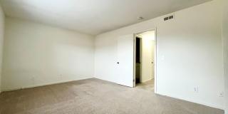 Collinwood South Apartments Gallery 9