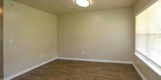 733 West Gallery 16