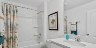 Loggia Pointe Gallery 30