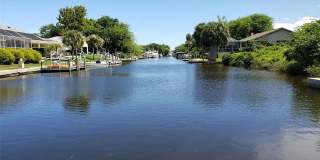 Canal Home 3 Bed 2 Bath Gallery 11