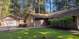 Lovely one story home 4 bedrooms plus guest space and bonus room! Gallery 1