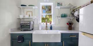 The Garden Cottage- 134 Sans Souci, Unit B Gallery 12