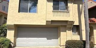 Spacious La Jolla Home in Gated Community Gallery 1