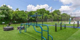 The Lynx Apartments and Townhomes Gallery 27