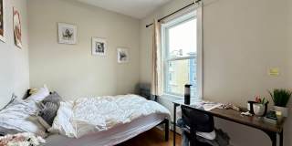 AWESOME MISSION HILL 3 BED!!! Gallery 11