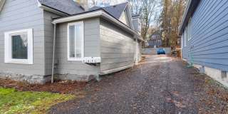 8th 370 E AVE Gallery 14