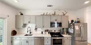 1200 Willow Drive Gallery 3