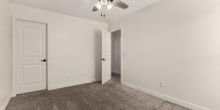 390 W Wisteria Place Gallery 24