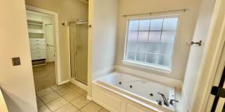 Stunning 3 bedroom, 3 bathroom Home in Desirable Jenks Neighborhood! Gallery 18
