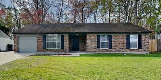 2626 Pinewood Boulevard Gallery 1