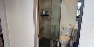 Beautifully Renovated 2-Bedroom Apartment in Duck Pond Gallery 7