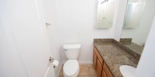 MOVE IN SPECIAL! $750 off first month rent! 2BR/1.5BA Condo! 2 parking spaces Gallery 28