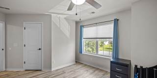 Relax by the Water – 4BR Home with Pond Views in Creekside Gallery 37