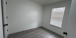 329 Berry Street - 204 Gallery 8