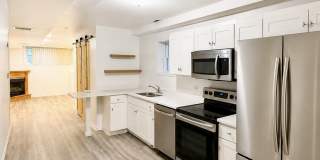 1528 West Chestnut Street - B Gallery 1