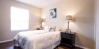 Hunters Point Apartments Gallery 74