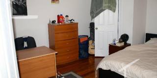 Nicely renovated 4 bed unit near BU and the Green Line. Gallery 7