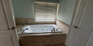 Immaculate 4 bedroom 3.5 bath Home at North End Immaculate 4 bedroom 3.5 bath Home at North End Gallery 17