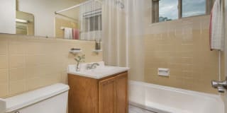 Iverson Towers Apartments & Anton House Apartments Gallery 6