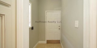 916 East 25th Avenue Gallery 27