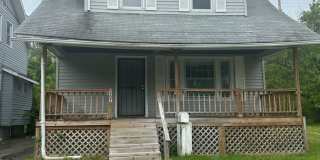 East side of Cleveland single home Gallery 1