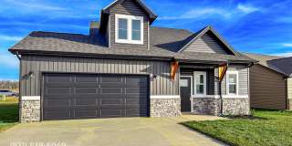 Beautiful 3-Bedroom Home with Modern Finishes, Stainless Steel Appliances, and Attached Garage Gallery 1