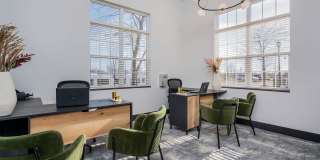Warner West Apartments Gallery 24