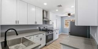 937 E Elizabeth Gallery 6