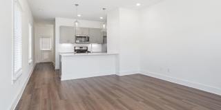 1 Bedroom home with Garage! Gallery 6