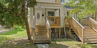 1051 Pine Ave NW Gallery 1