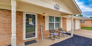 Charming 4 bedroom/2 Bath Home COMING SOON! Gallery 1