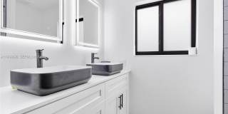 10950 NW 16th Ct Gallery 24