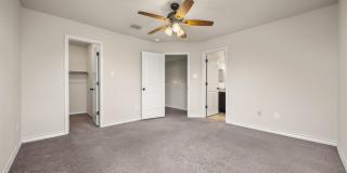 AVAILABLE NOW! Nice 3 bedroom townhouse located in Northeast San Antonio! Gallery 10
