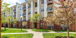 21216 MCFADDEN Square Gallery 7