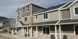 2 Story Townhome In Vineyard Gallery 1